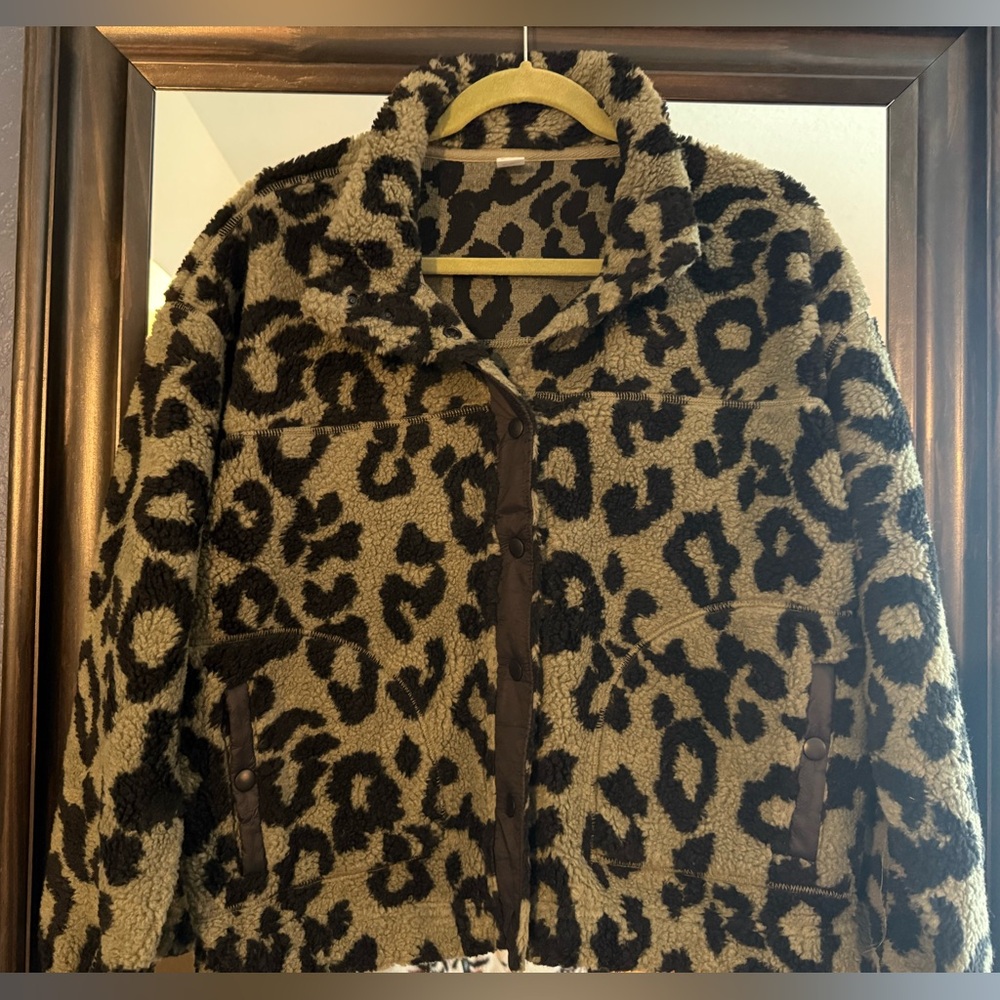 Old Navy Active Sherpa Jacket MED